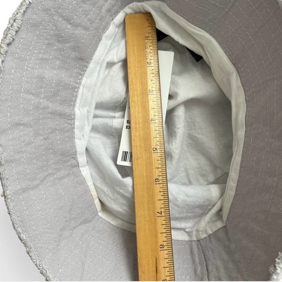 Urban Outfitters Frayed Patchwork
Lavender Bucket Hat Boho OS NWT - Picture 8 of 9